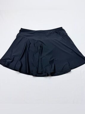 Women's Black Performance Skort
